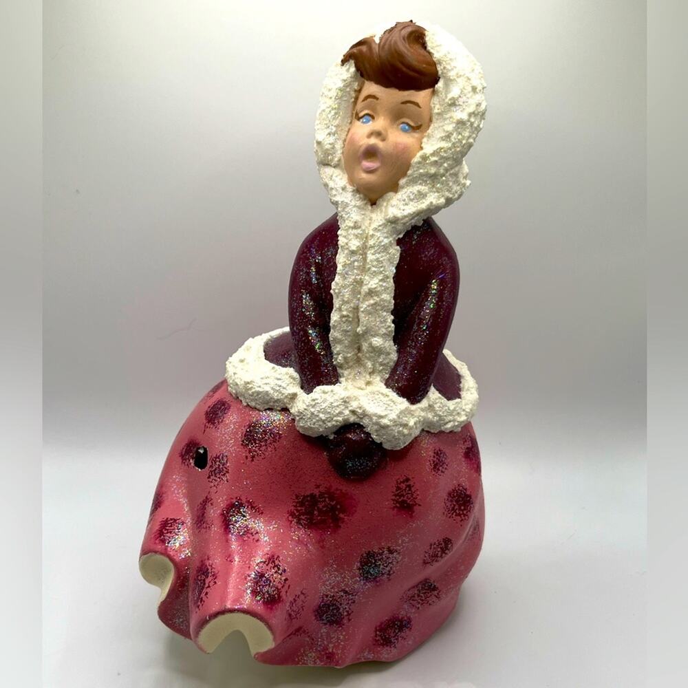 Vintage Atlantic Mold caroler